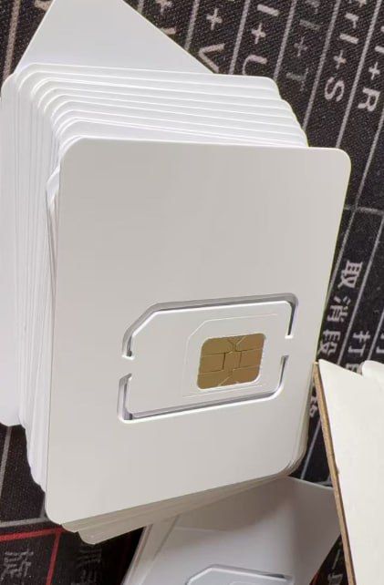 White Card eSIM Adapter — Unbranded eUICC, 1,000 MOQ, ODM & Custom Packaging