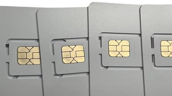 White Card eSIM Adapter — Unbranded eUICC, 1,000 MOQ, ODM & Custom Packaging